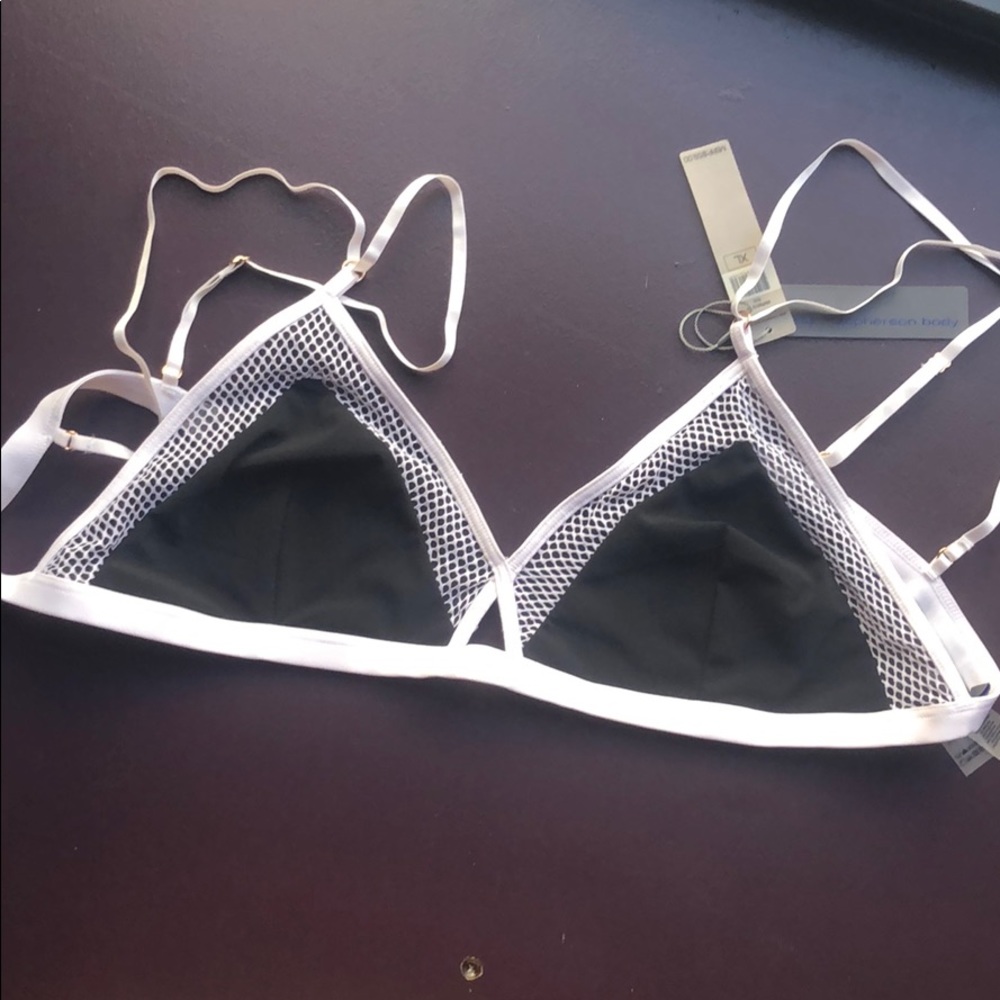 Elle Macpherson Black and White Bra Sz XL
